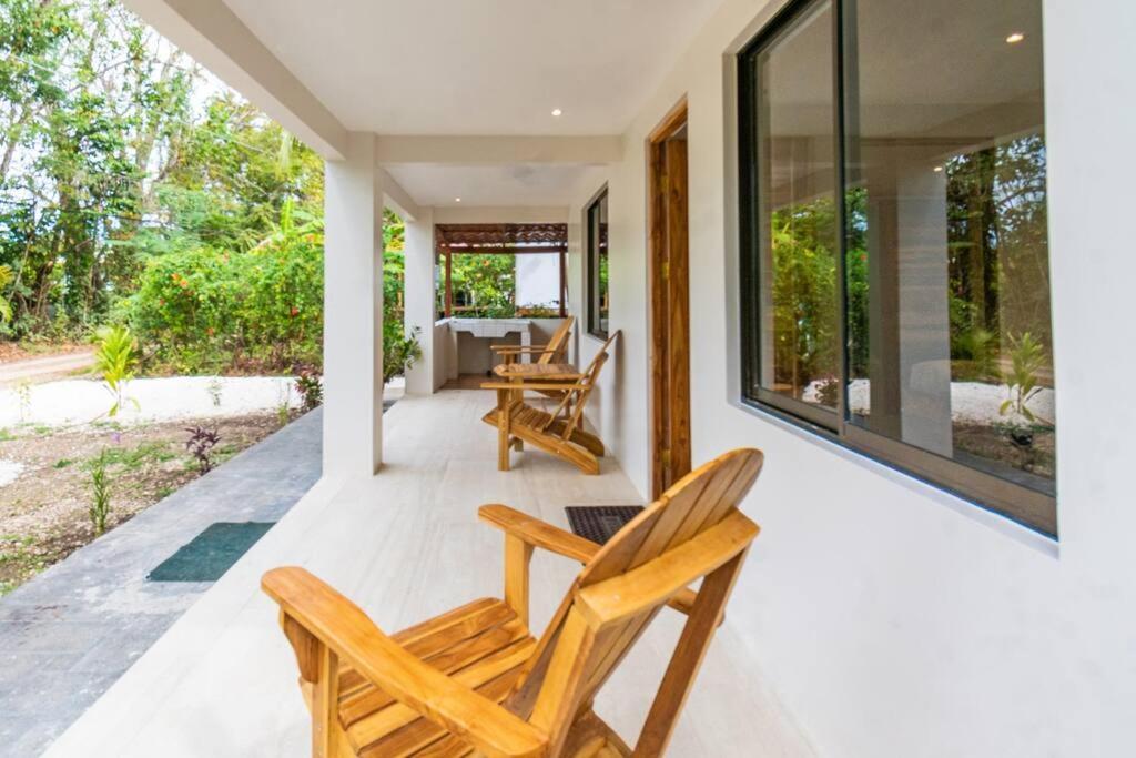 Surfside Apartments - Mal Pais Malpais Bagian luar foto