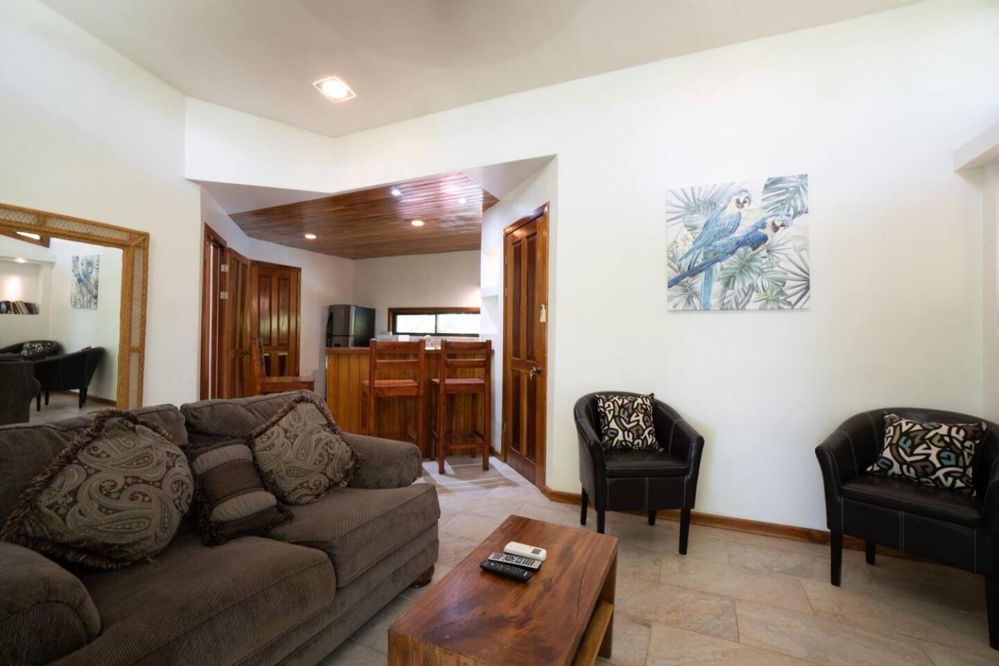 Surfside Apartments - Mal Pais Malpais Bagian luar foto