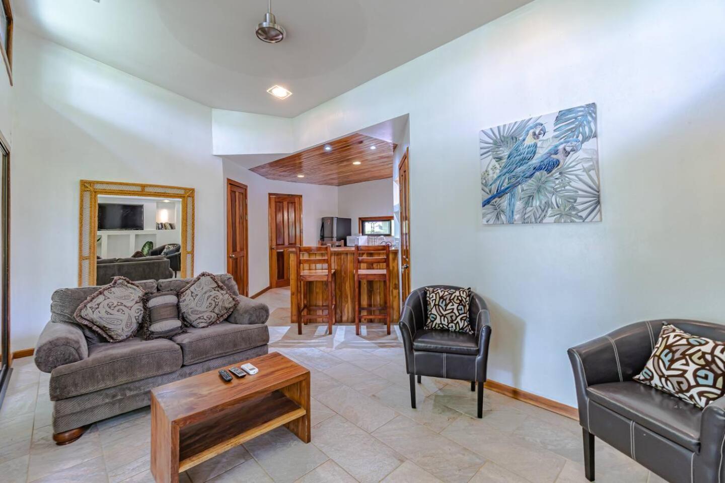 Surfside Apartments - Mal Pais Malpais Bagian luar foto
