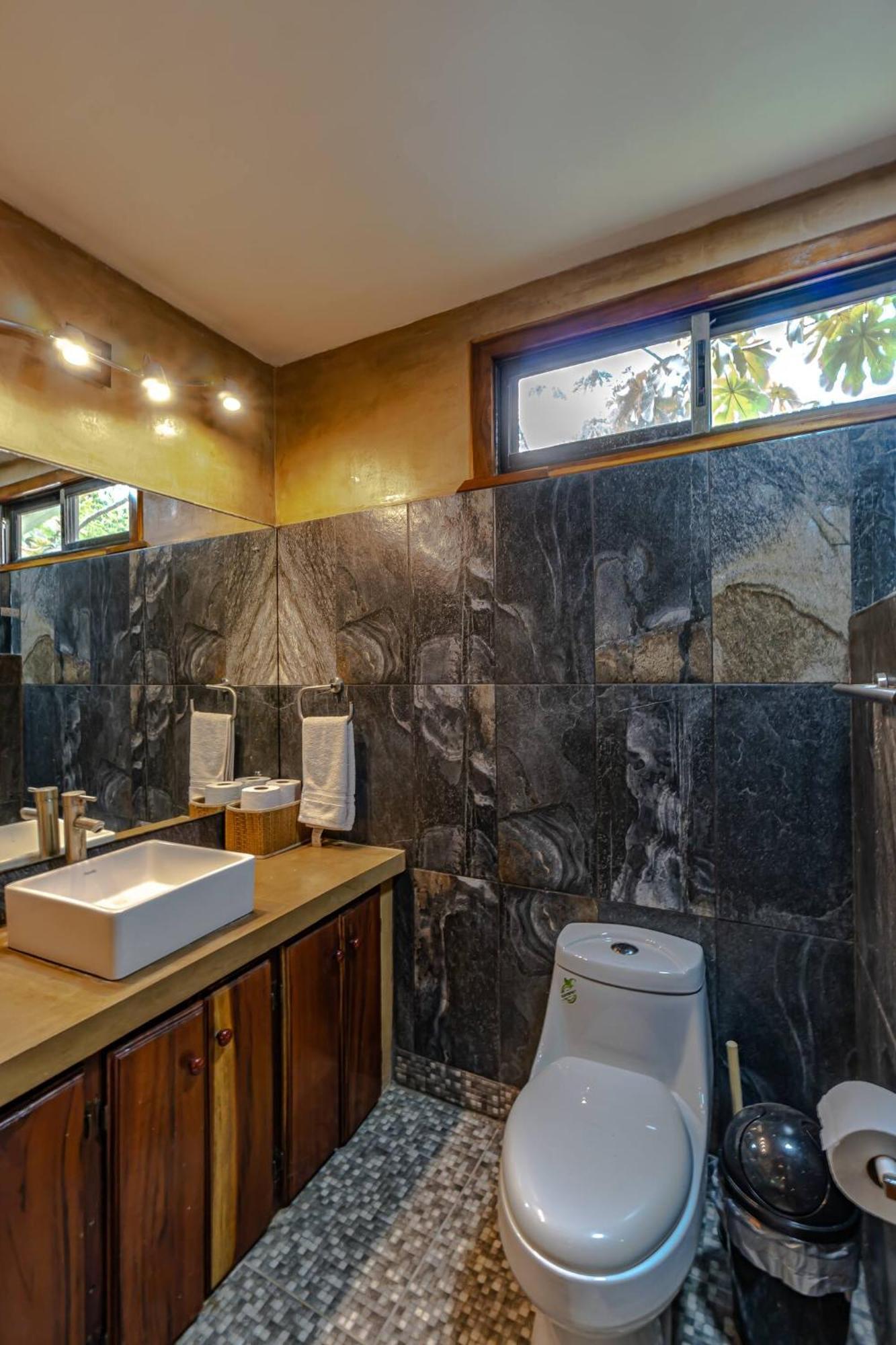 Surfside Apartments - Mal Pais Malpais Bagian luar foto